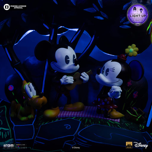 Disney: Mickey, Minnie and Pluto's Day at the Park Deluxe