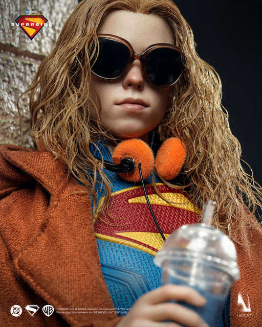 DC Supergirl (2026): Supergirl 1/6 Scale