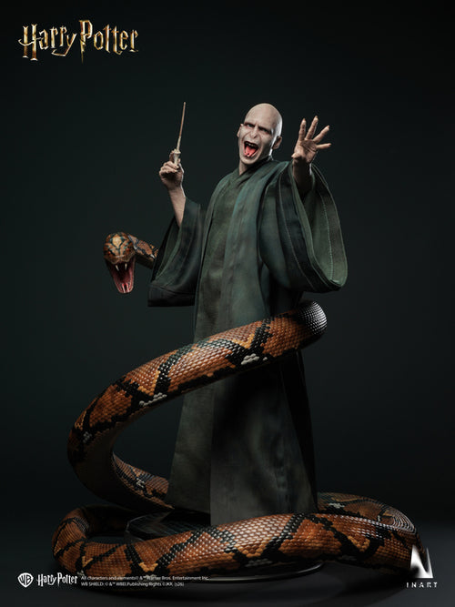 Harry Potter and the Deathly Hallows (2010): Voldemort Deluxe Version 1/6 Collectible Figure