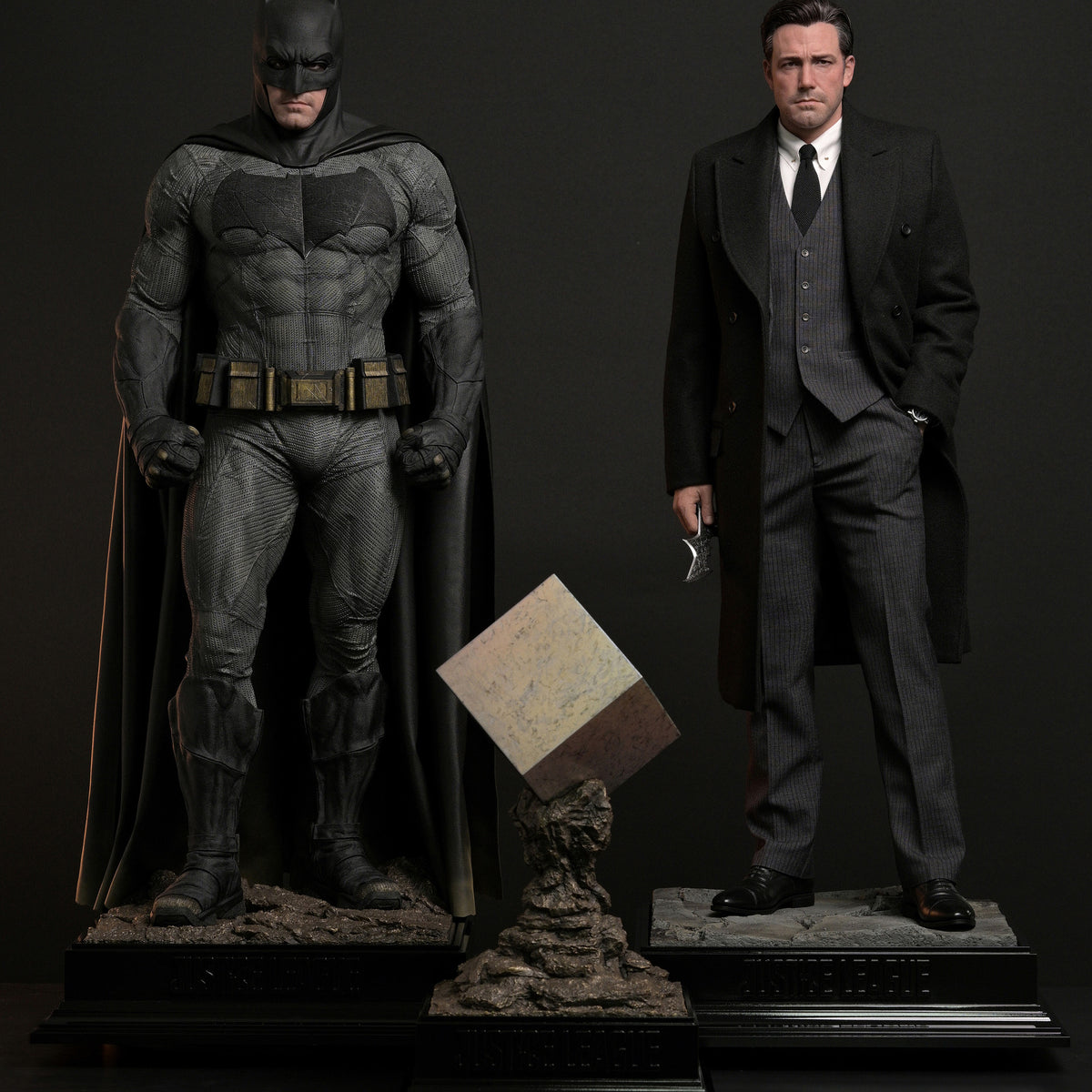 DC Justice League: Batman & Bruce Wayne Dual 1/3 Scale Hyper Real Stat ...