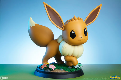 Pokémon: Eevee Life-Size Figure