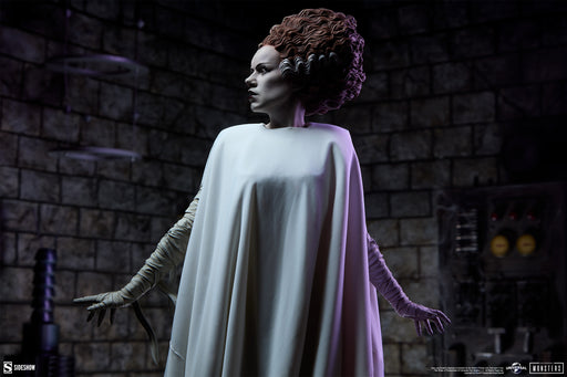 Universal Monsters: The Bride of Frankenstein Premium Format Mixed Media Figure