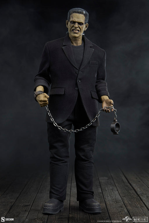 Universal Monsters Frankenstein (1931): Frankenstein Deluxe Edition