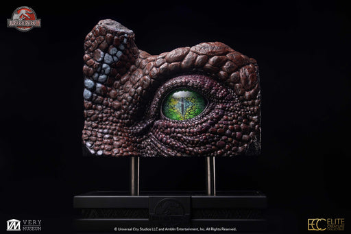 Jurassic Park III (2001): Spinosaurus Eye Prop Reproduction