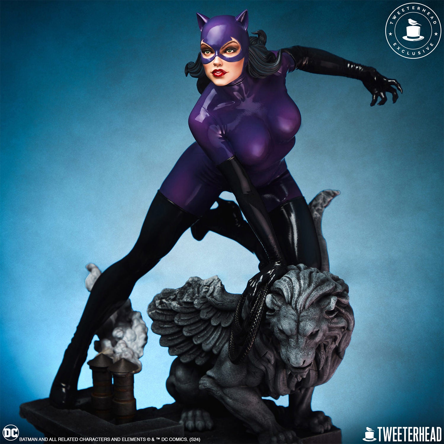 DC Comics: Catwoman Sixth Scale (Purple Edition) — Secret Compass