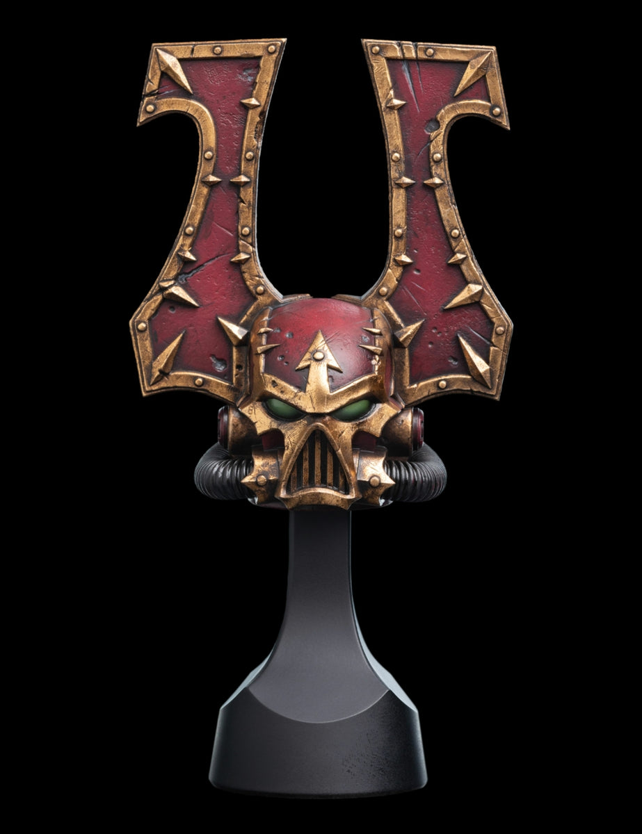 Warhammer 40k: Khorne Berzerker Miniature Helmet — Secret Compass