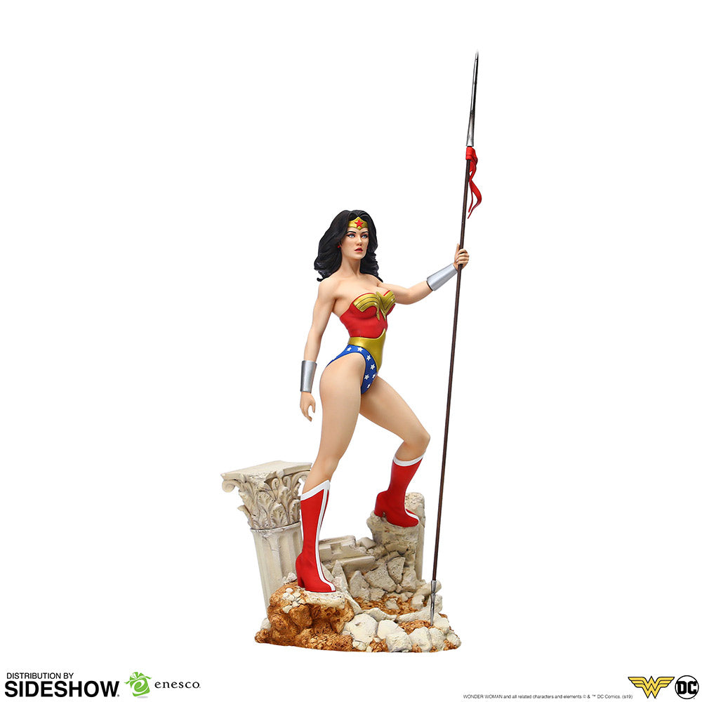 New Photos of the Wonder Woman Statue from Sideshow's Animated Series  Collection