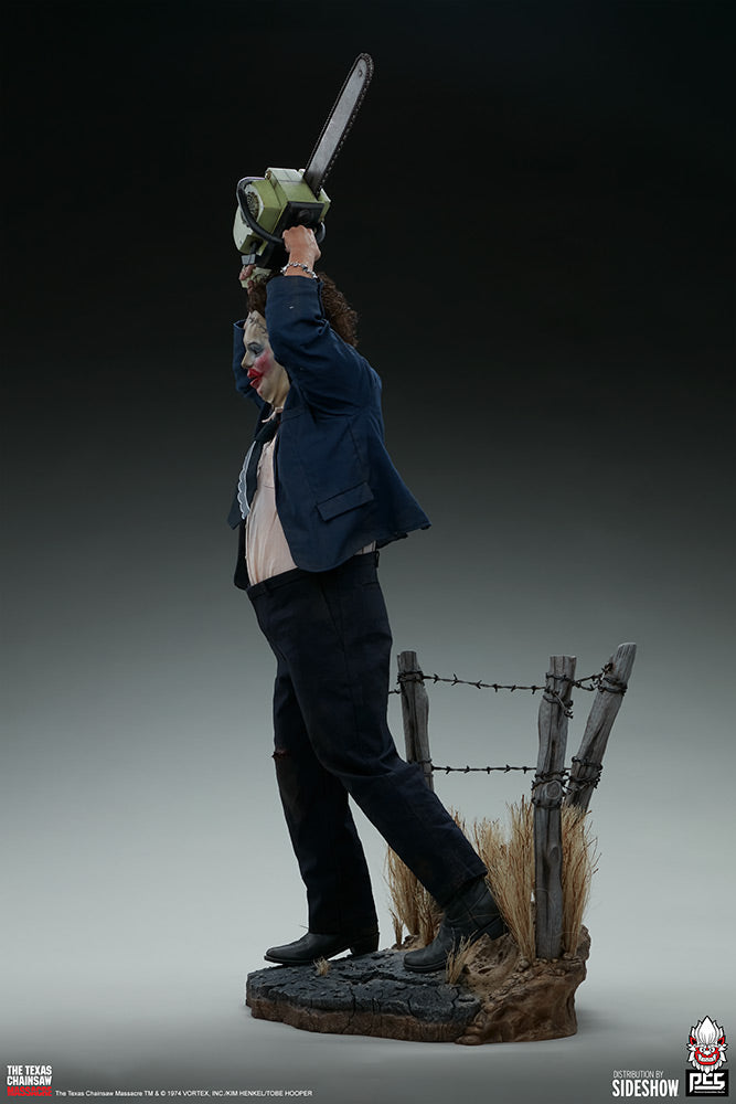 Massacre à la tronçonneuse figurine 1/12 Leatherface Deluxe Edition Massacre à la tronçonneuse figurine 1/12 Leatherface Deluxe Edition