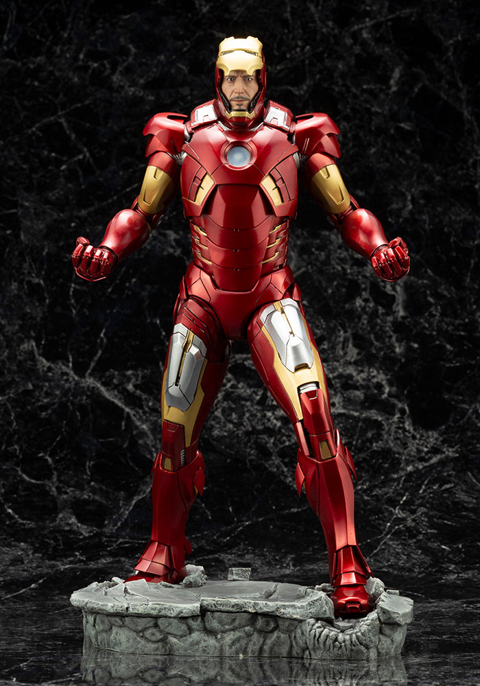 Iron Man Mark VII 1/4 Scale Premium Statue